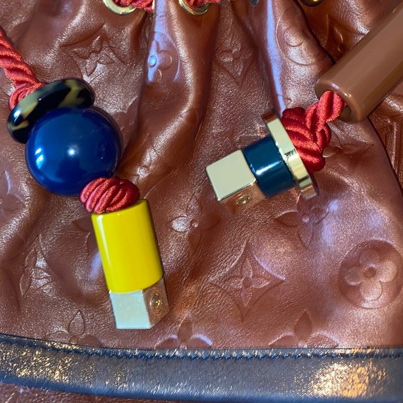 Louis Vuitton Kalahari GM - Picture 13 of 17